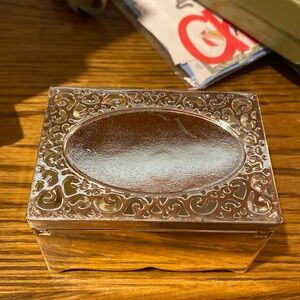Things Remembered Silver Toned Travel Sized Ring/Jewelry Box 3.6”x 2